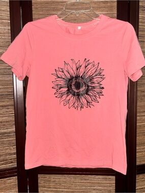 Boutique Pink Sunflower Graphic Tee